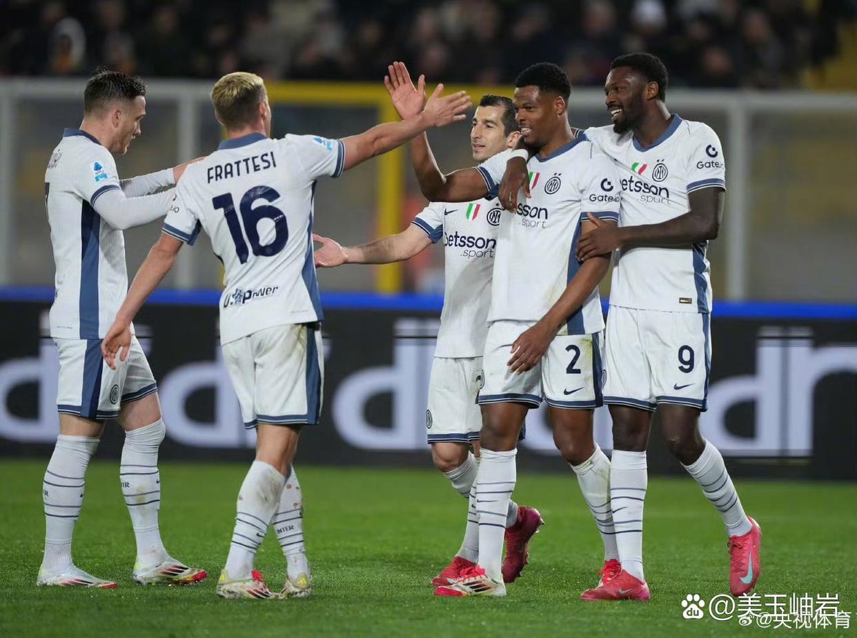 意甲赛程吃紧，AC米兰赛后造点机会，更衣室稳定，临场指挥获称赞的简单介绍