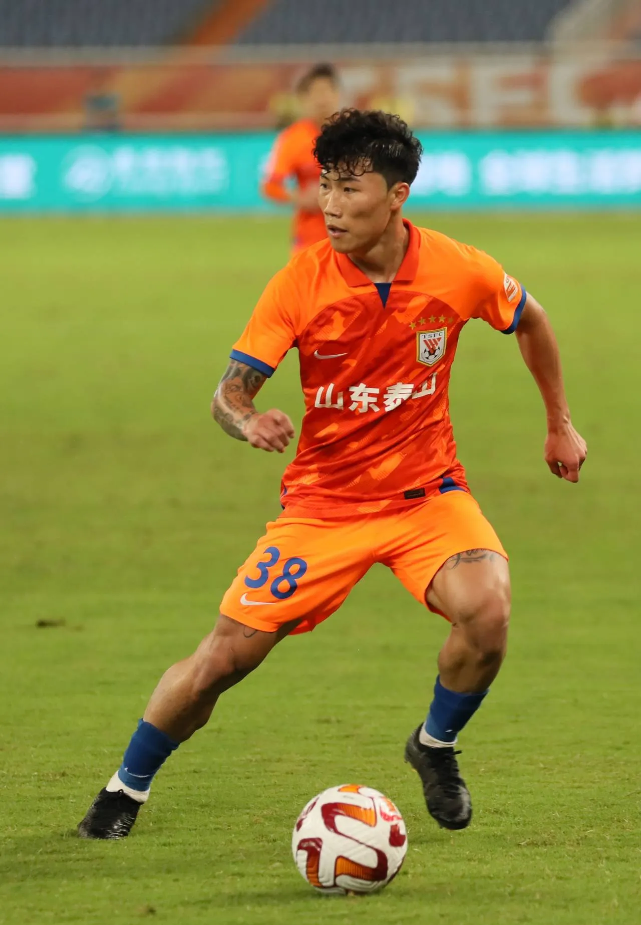 山东泰山训练开放日，国际比赛日回应争议引欢呼，中超在即，控场能力受关注的简单介绍-开云官方网站